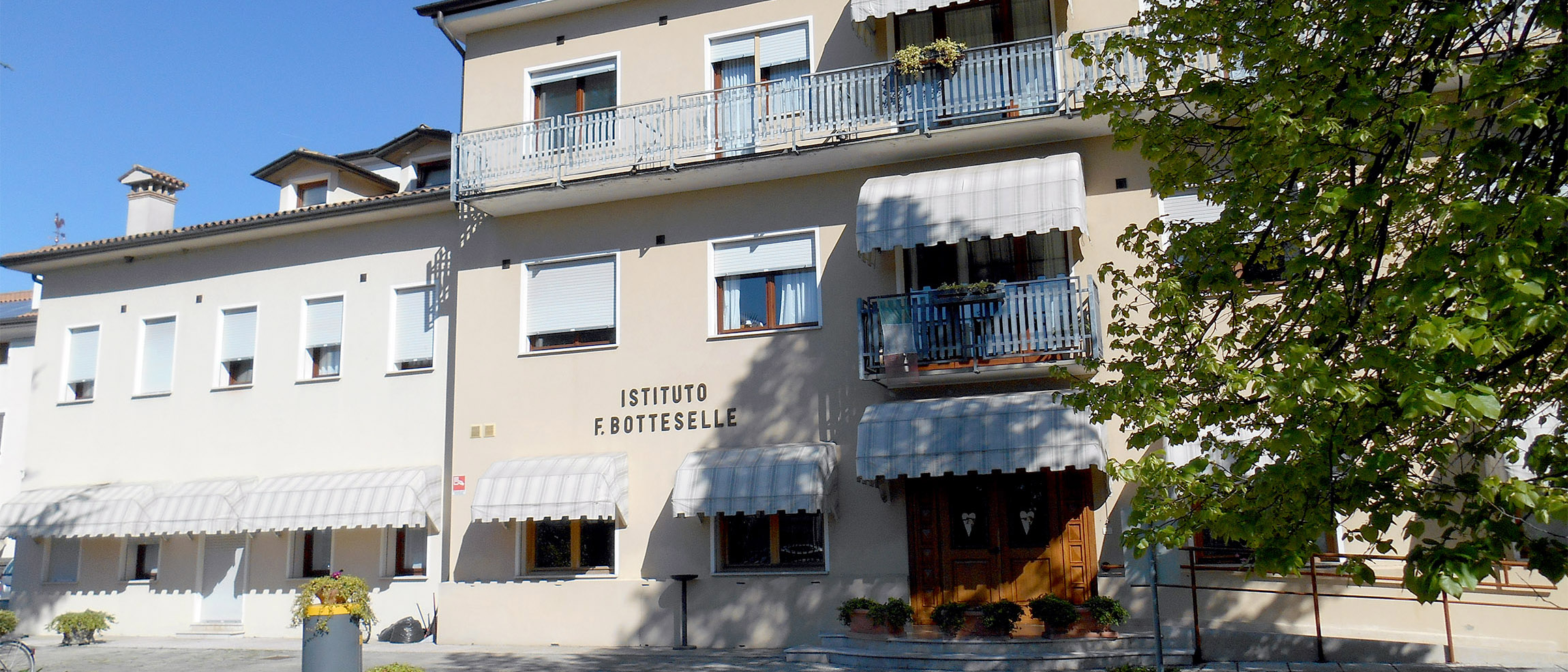 F. BOTTESELLE